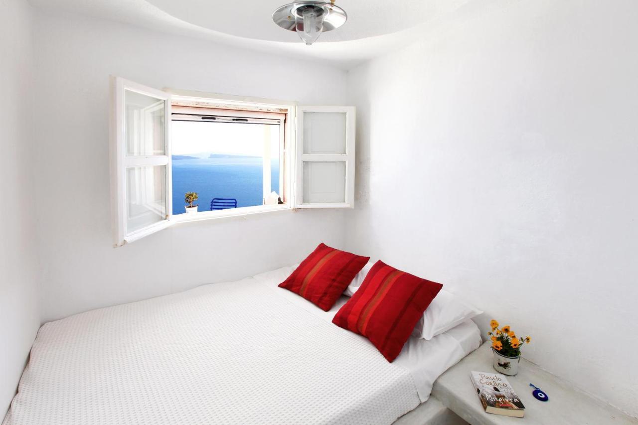 Menias Cave House Apartman Ía Szoba fotó