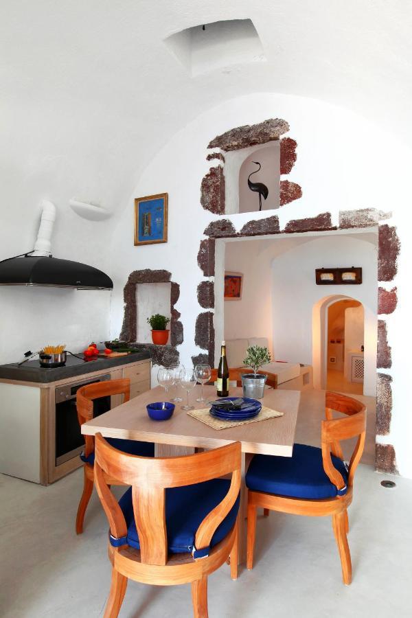 Menias Cave House Apartman Ía Szoba fotó